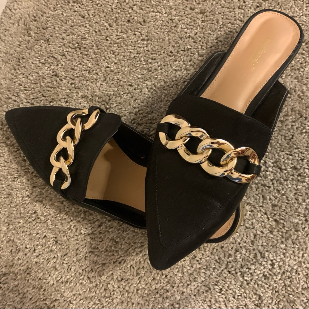 Black Pointed Mules with Gold Chain Accent
